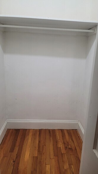 Building Photo - 258 Vine St