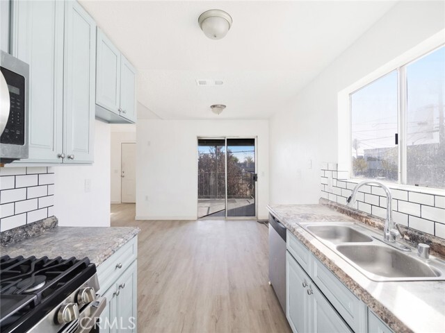 Building Photo - 38423 10th Pl E