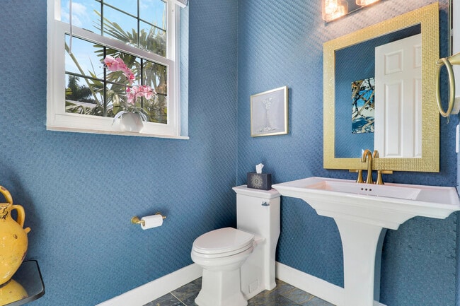 Building Photo - 1472 Corbison Point Pl