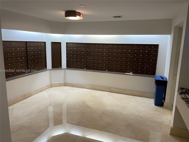 Building Photo - 17555 Collins Ave