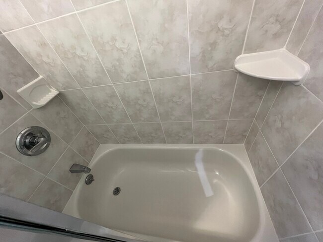 Bathroom - 112 Overlook St