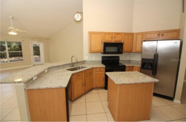 Building Photo - 305 Garden Oak Ct