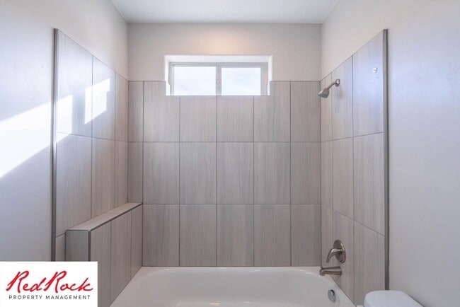 Building Photo - 4 Bedroom Home In The Dunes At Sand Hollow...
