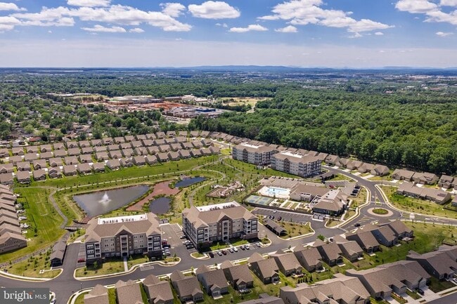 Building Photo - 21630 Hawksbill High Cir