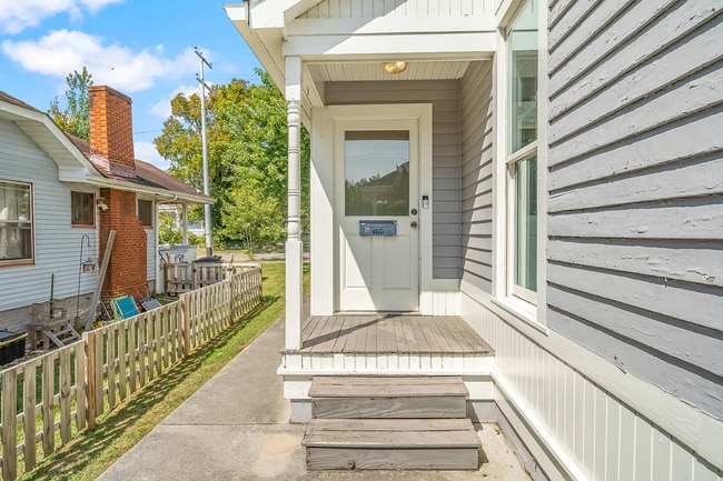 Building Photo - 1712 Washington Ave