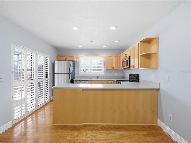 Building Photo - 15338 E Pond Woods Dr
