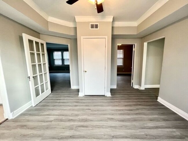 Building Photo - Ask about our Half-Off move-in specials! G...