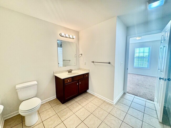 Building Photo - 508 Regency Cir