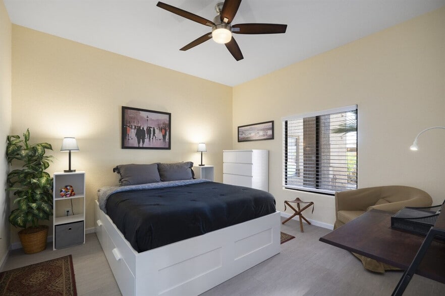 Building Photo - 10401 N Saguaro Blvd