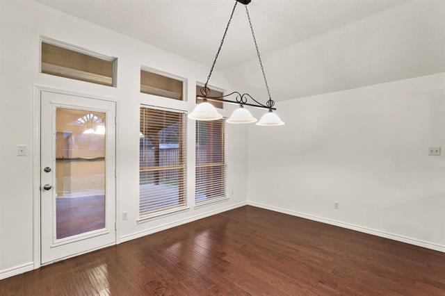 Building Photo - 280 Beech Dr