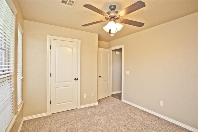 Building Photo - 4095 W Spring House Dr
