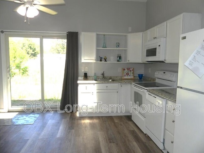 Building Photo - 111 Faris Dr