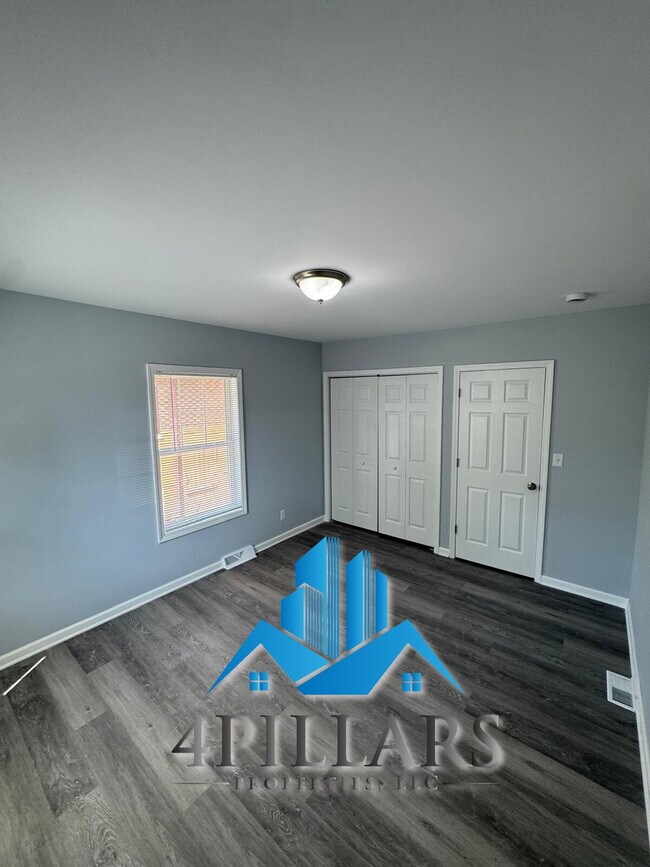 Building Photo - "Beautiful 3-Bedroom Retreat with 2 Baths ...