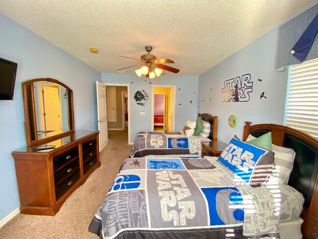 Building Photo - 8000 Acadia Estates Ct