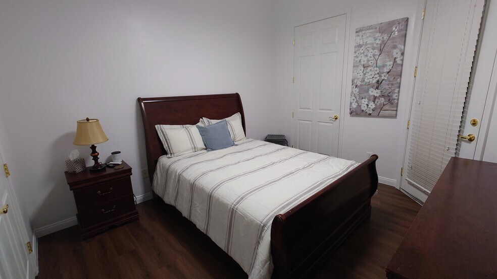 Building Photo - 201 Kaelyn St