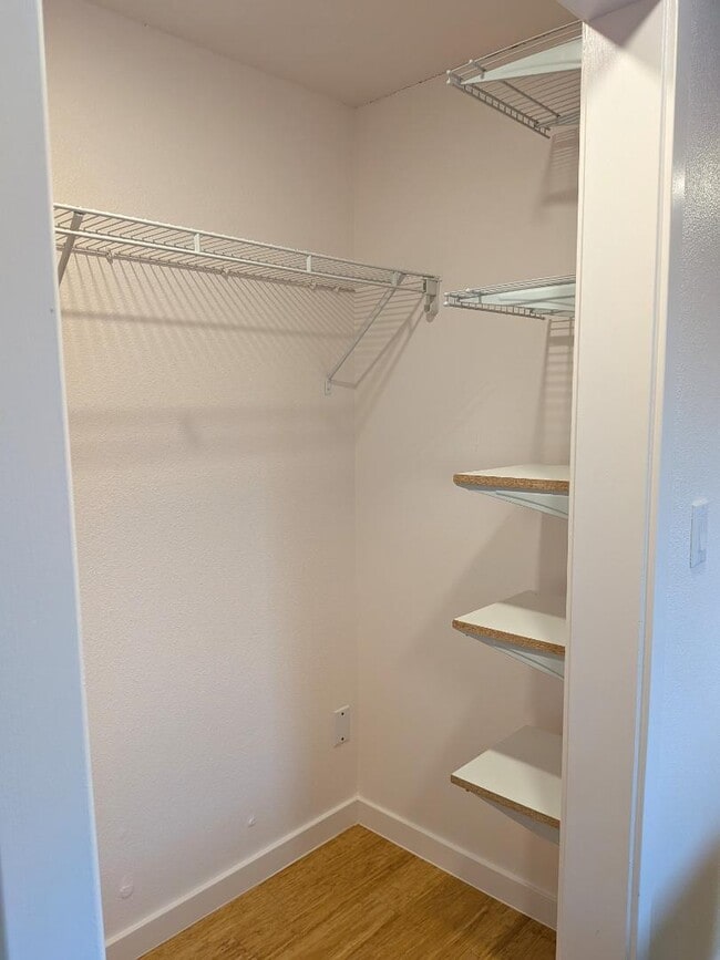 Building Photo - 1221 Toledo St