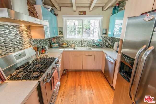 Building Photo - 1342 Miller Dr