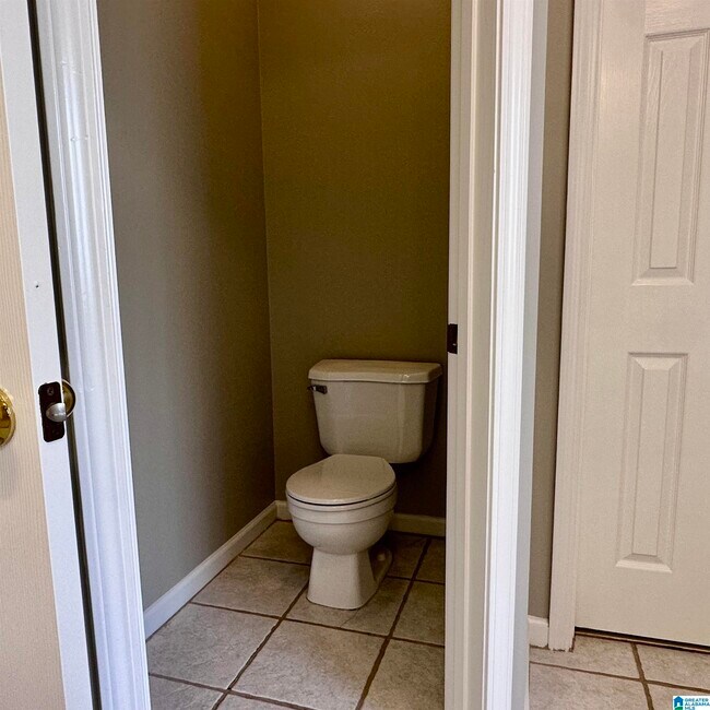 Building Photo - 821 Savannah Ln