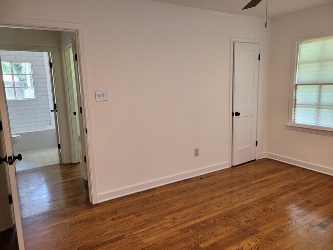 Building Photo - 4892 Carnes Ave