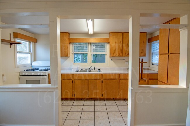 Building Photo - **Cozy 2-Bedroom rental in Edna**