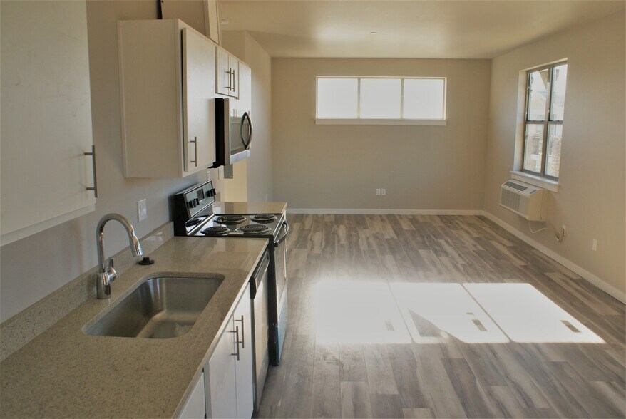 Building Photo - 61320 Blakely Rd