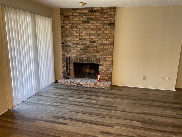 Building Photo - 15221 Berry Trail