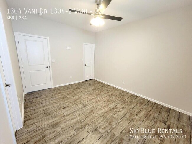Building Photo - 1304 Vani Dr