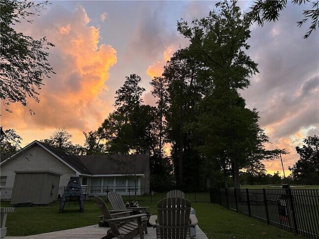 Building Photo - 773 Bocage Ln