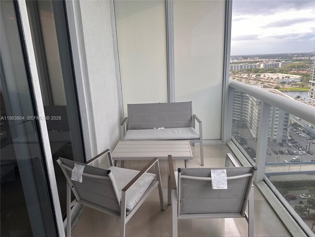 Building Photo - 1830 S Ocean Dr