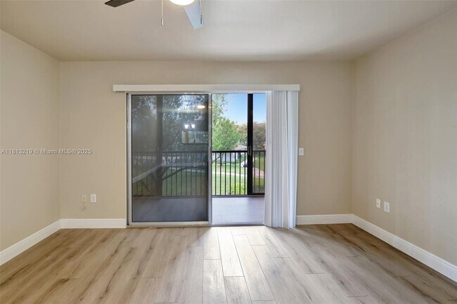 Building Photo - 12651 SW 16th Ct
