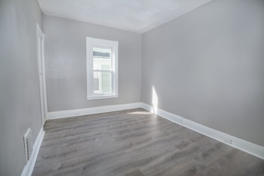 Building Photo - 133 Bowers Ave