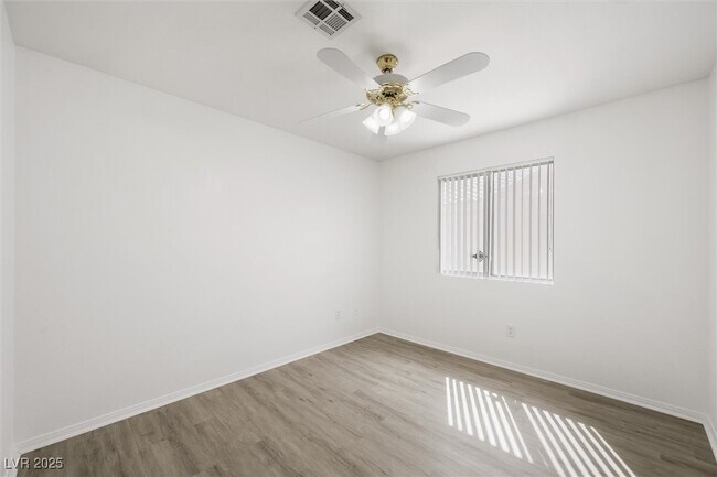 Building Photo - 3641 Yorba Linda Dr