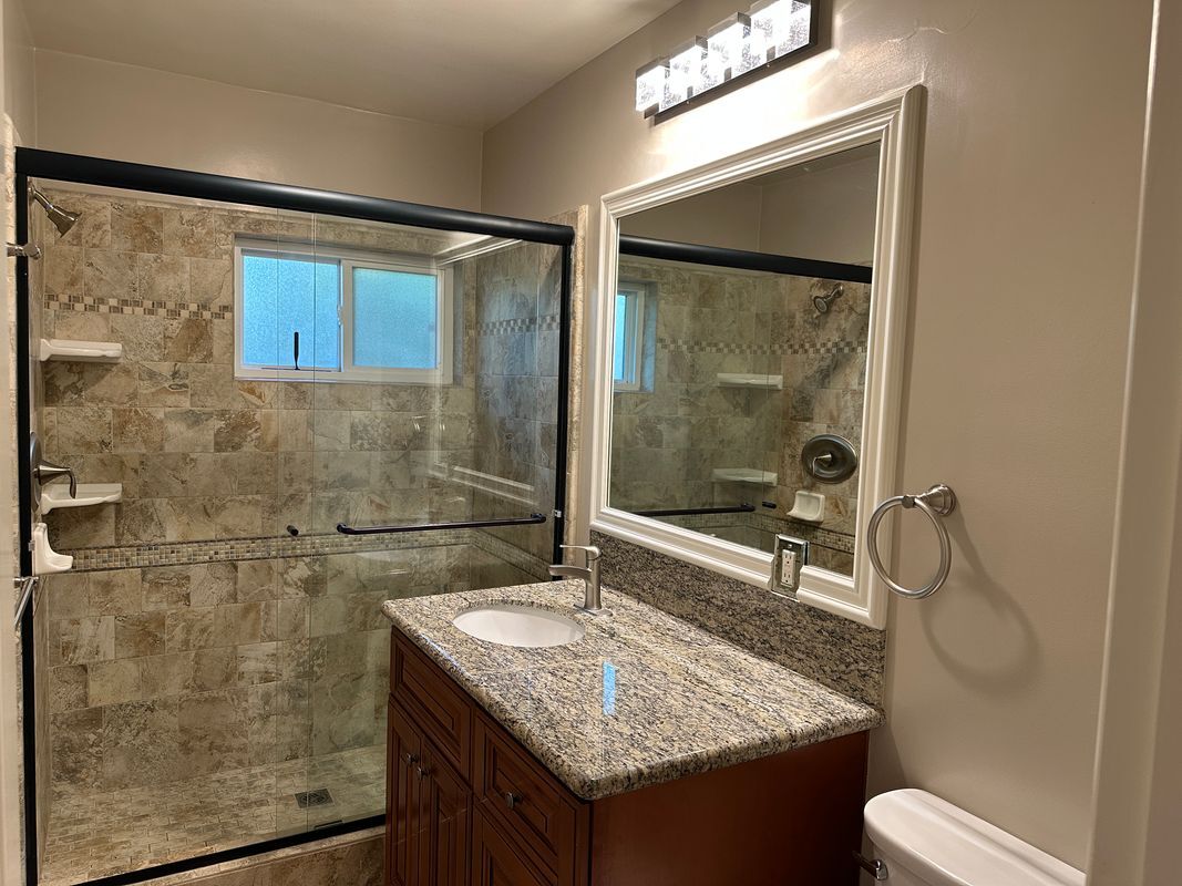 Building Photo - 32 Esperanza Ave