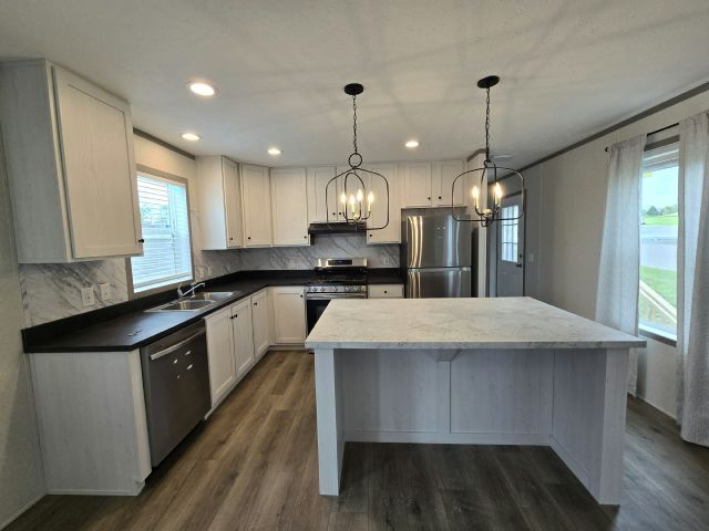 Building Photo - 371 Brutus Dr
