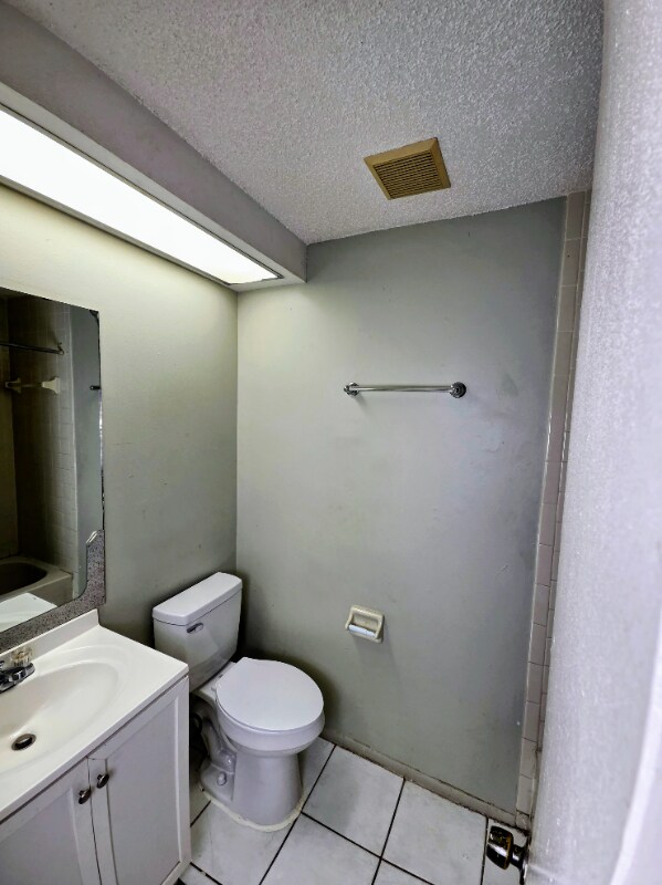 Building Photo - 7235 Sky Ct