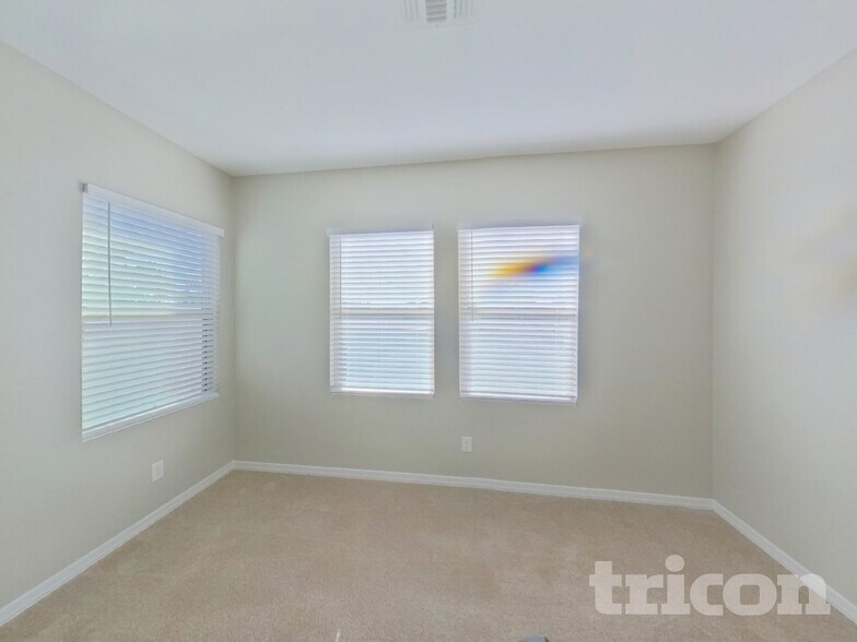 Building Photo - 37123 W Capri Ave