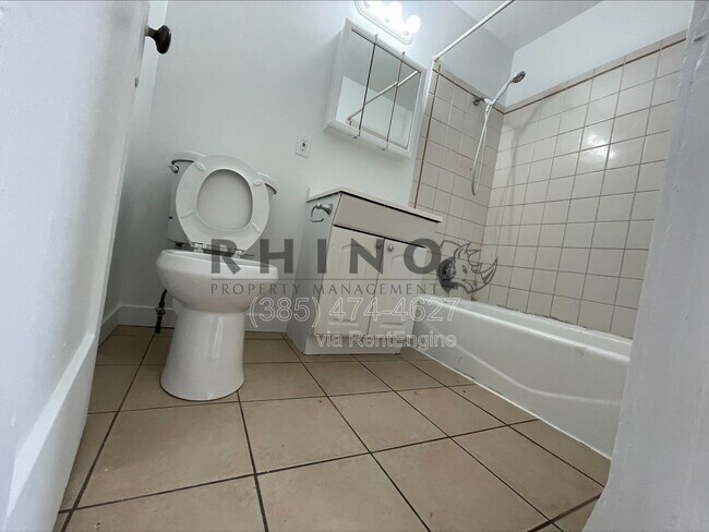 Building Photo - 1144 S 200 E