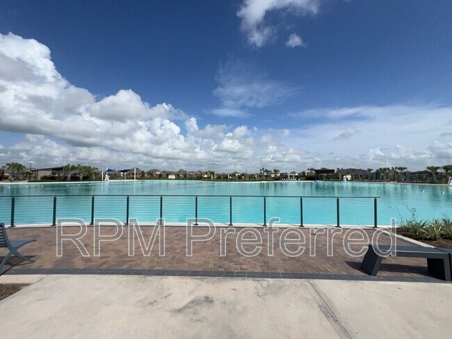 Building Photo - 2829 Shimmer Edge Dr