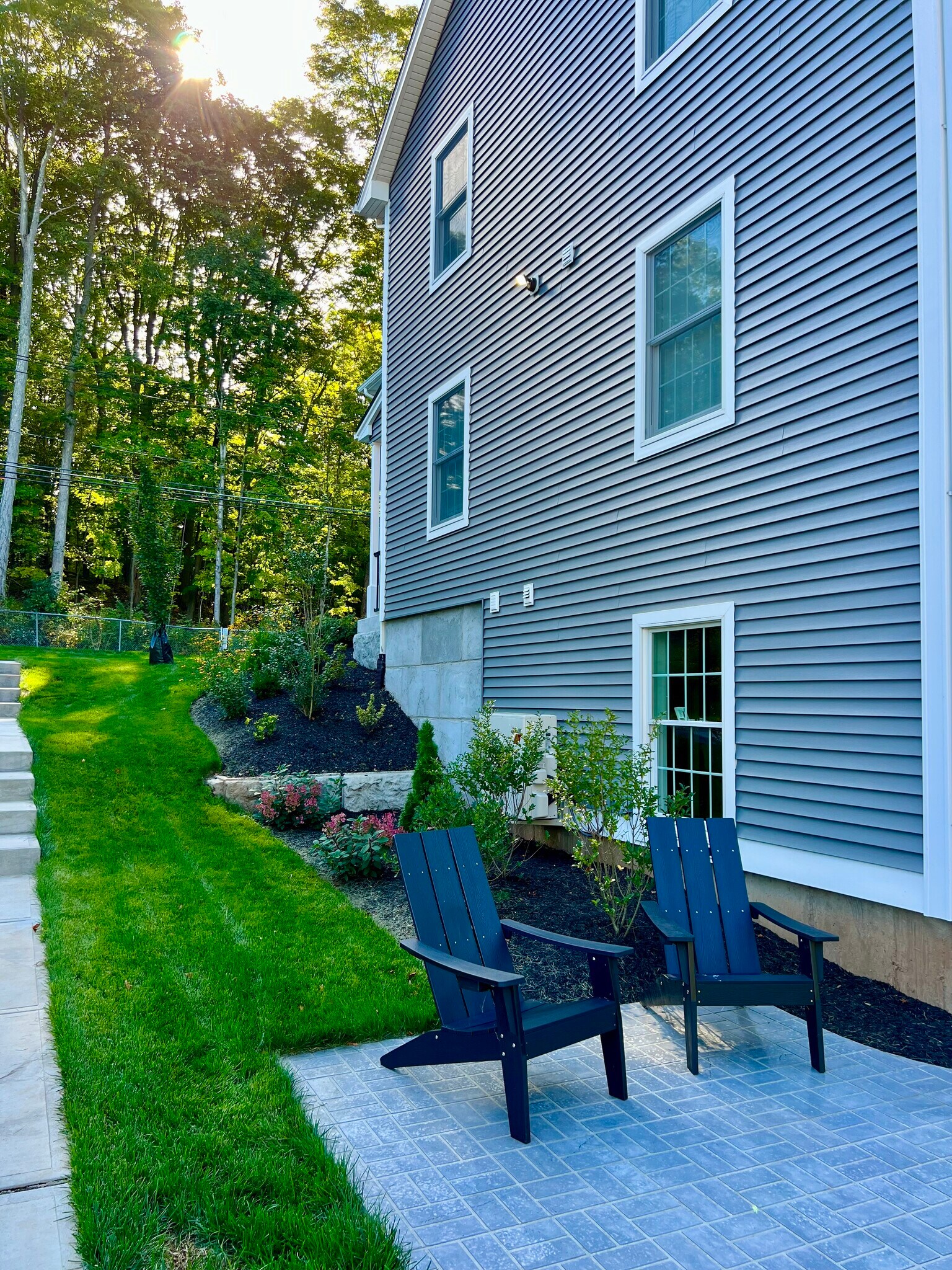 Building Photo - 179 Butternut St