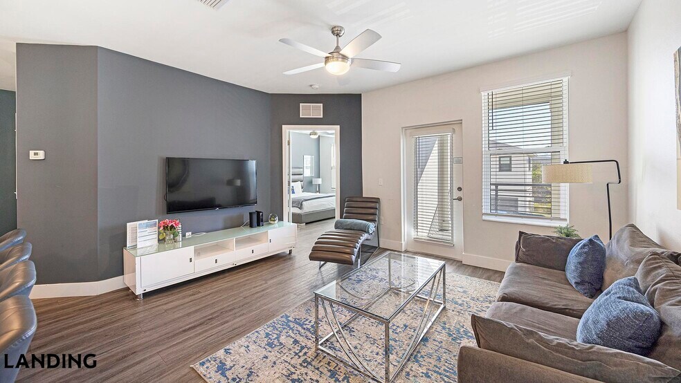 Building Photo - 4950 W Prescott St