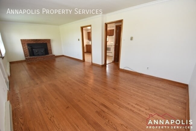 Building Photo - 3043 Riva Rd