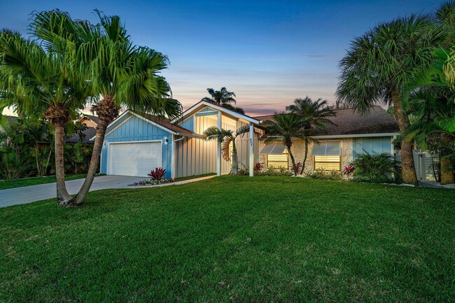 Building Photo - 905 Sandy Oaks Dr