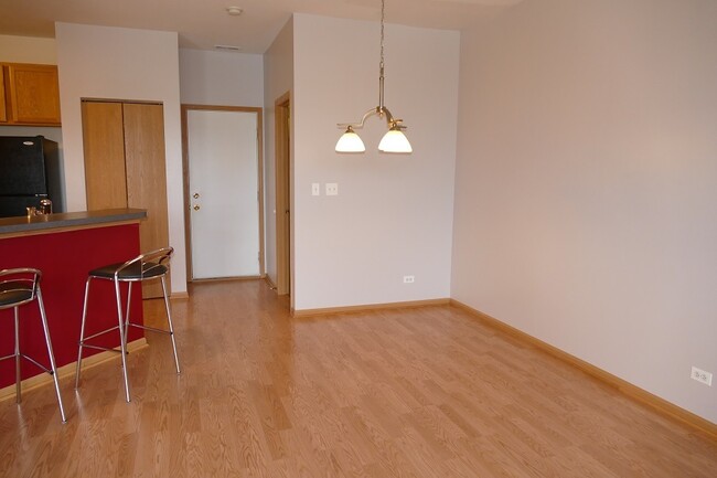 Building Photo - 205 Springbrook Trail S