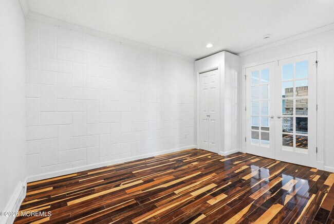 Building Photo - 294 Brighton Ave