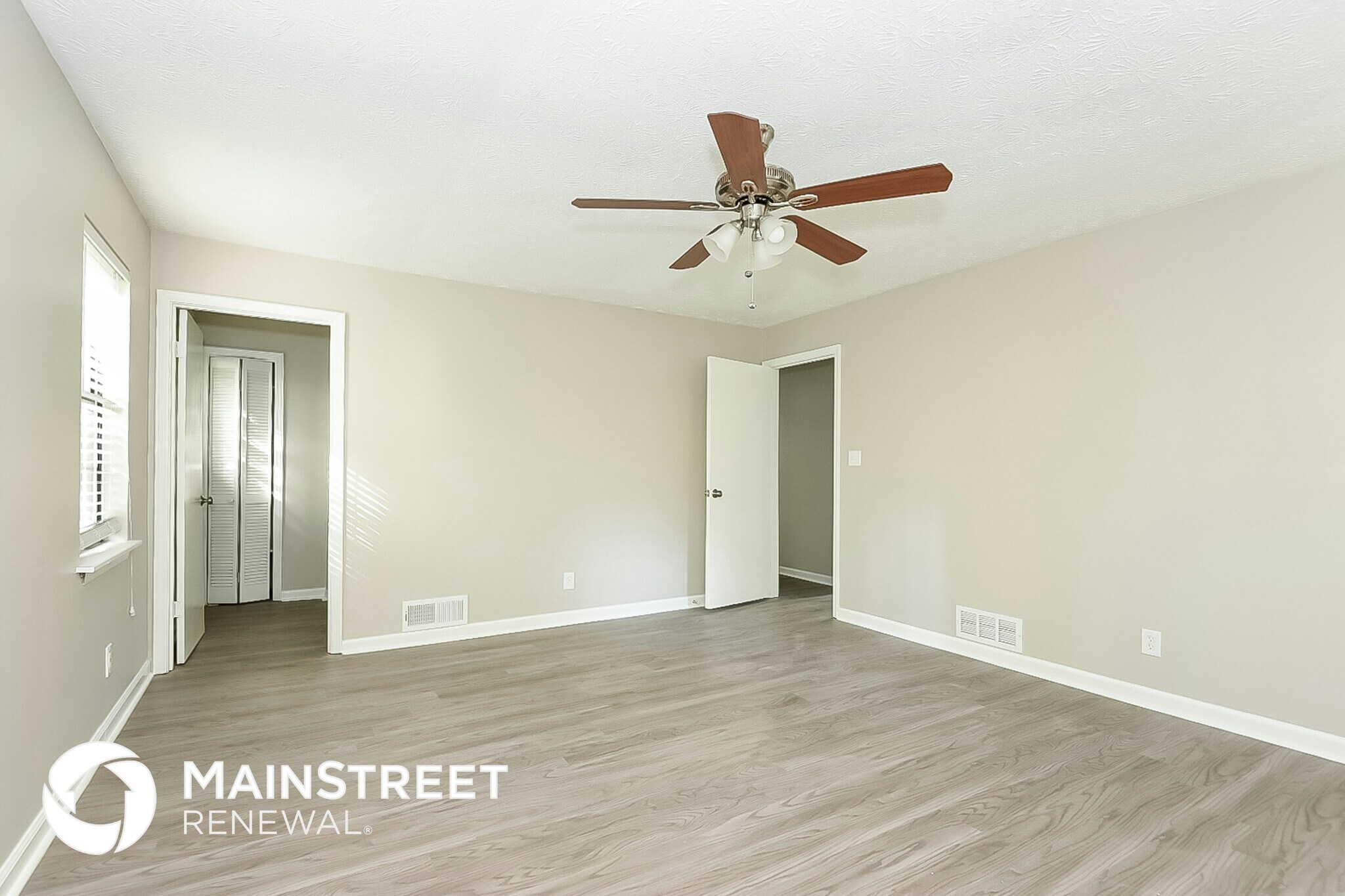 Building Photo - 1565 Island Way
