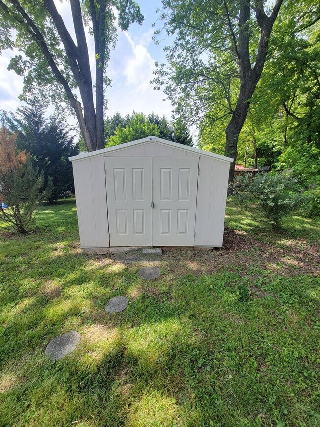 Building Photo - 3 bedroom 1 bath home in Gibsonville