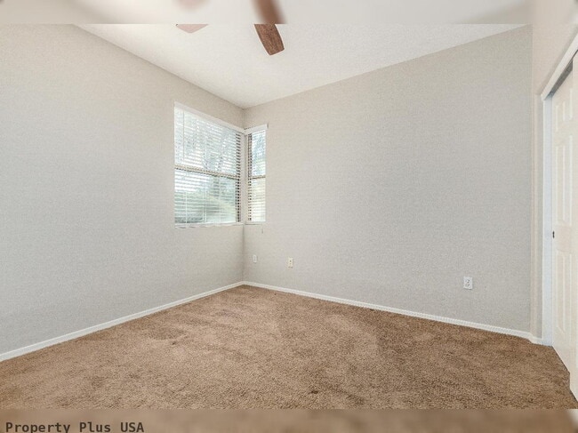Building Photo - "Spacious 2-Bed, 2-Bath Condo Retreat in Scottsdale's Prime Location - 1,146 Sq Ft of Comfort!"