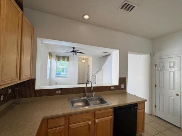 Building Photo - 5160 Regatta Dr