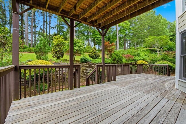 Building Photo - 3561 Carriage Glen Way