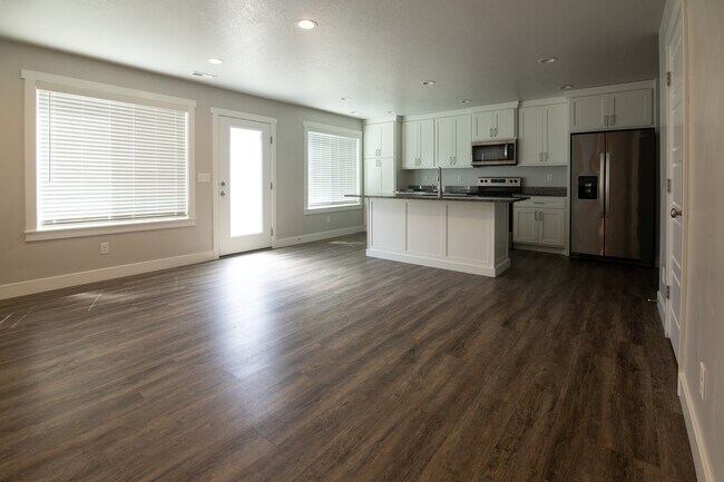Building Photo - 4156 S 2825 W